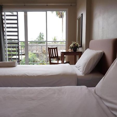 Chompu Nakarin Apartment Trang Ngoại thất bức ảnh
