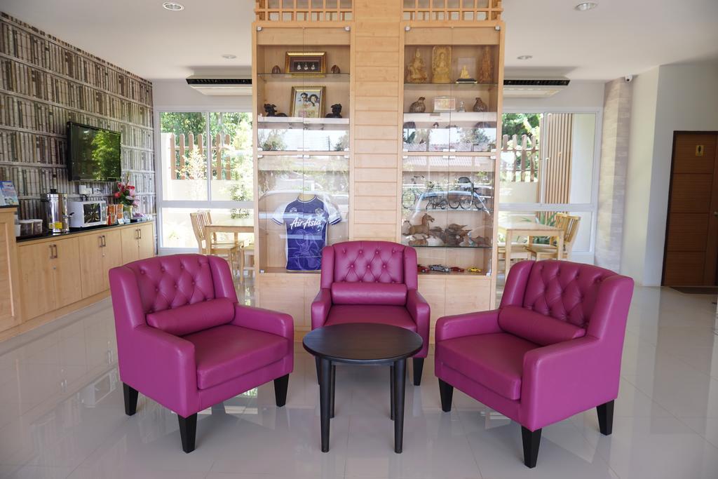 Chompu Nakarin Apartment Trang Ngoại thất bức ảnh
