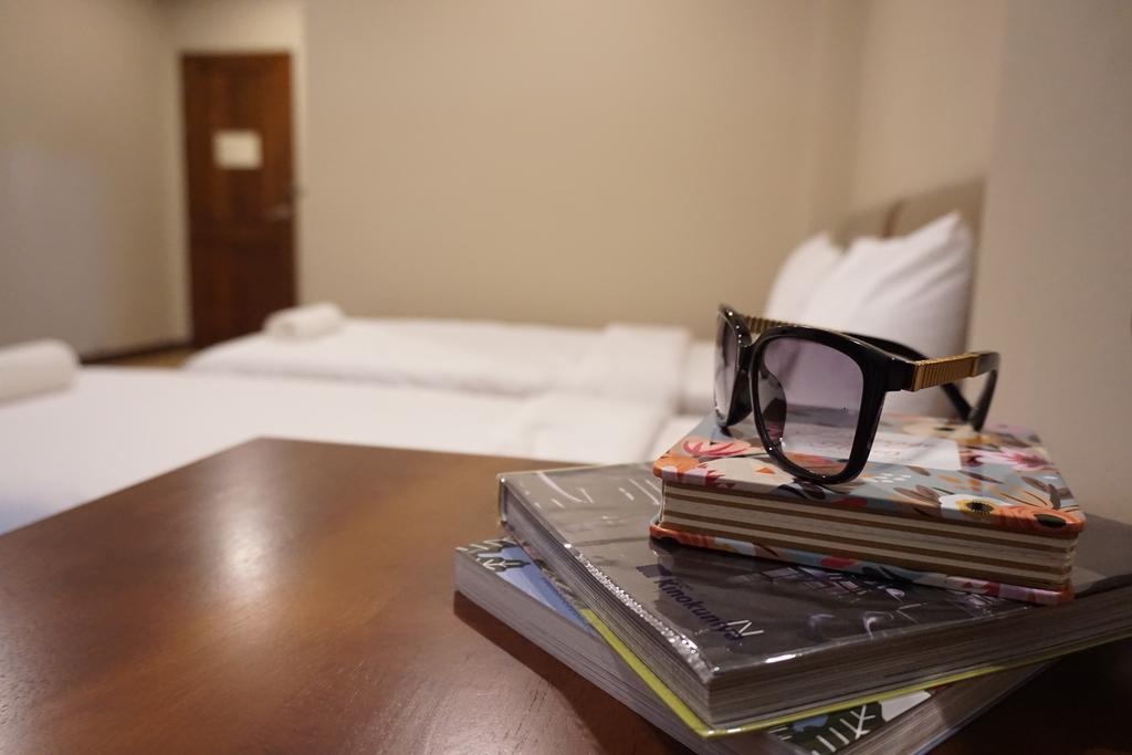 Chompu Nakarin Apartment Trang Ngoại thất bức ảnh