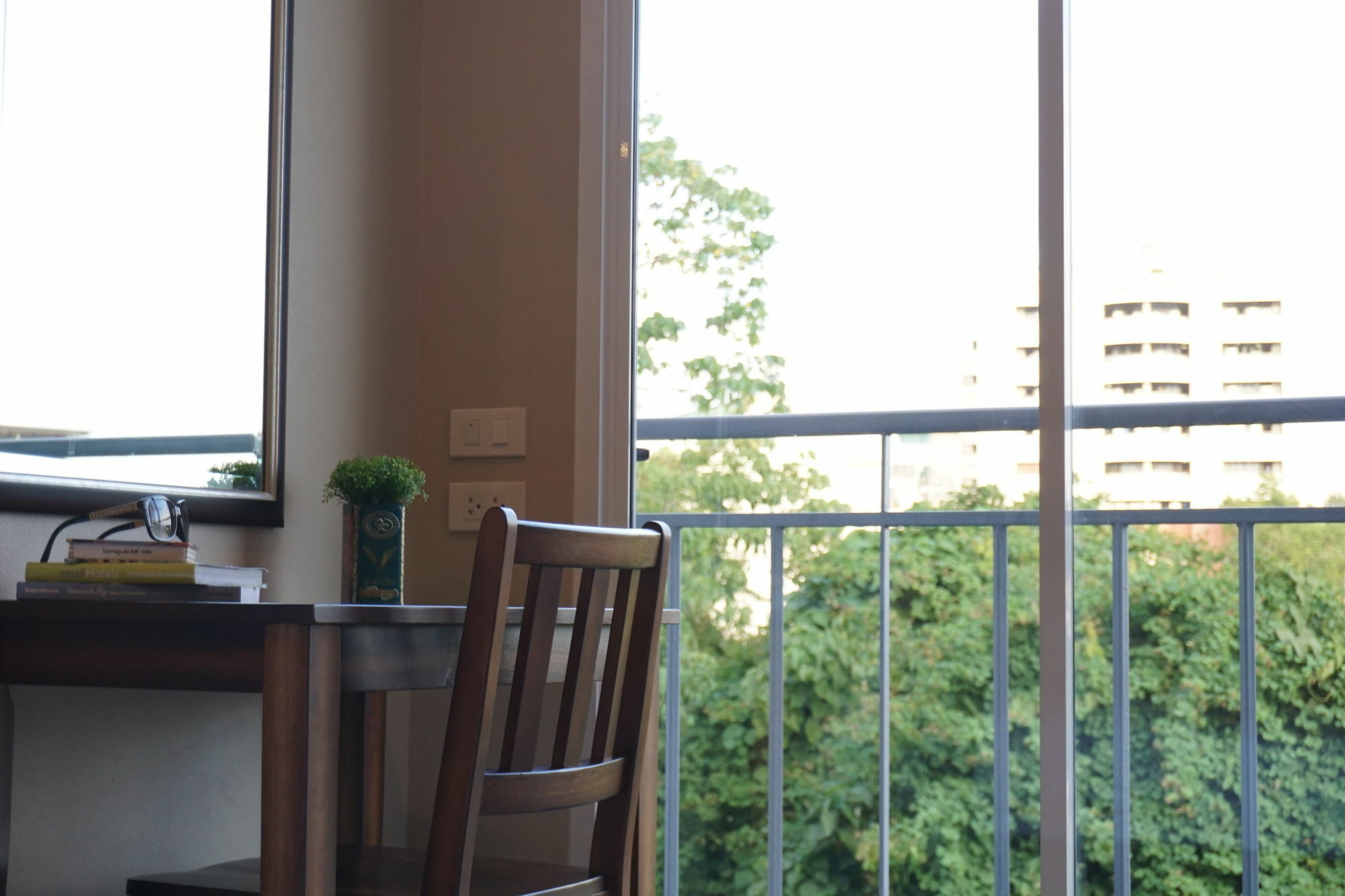 Chompu Nakarin Apartment Trang Ngoại thất bức ảnh