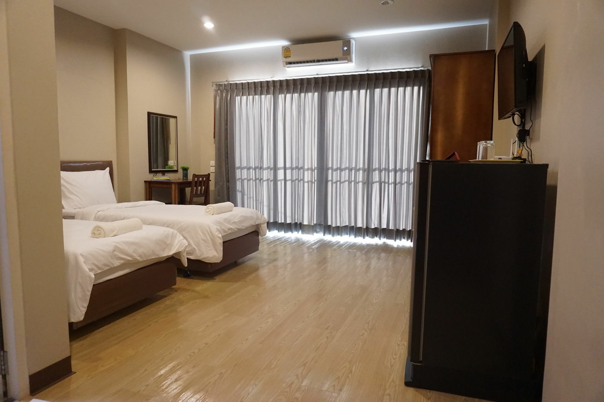 Chompu Nakarin Apartment Trang Ngoại thất bức ảnh