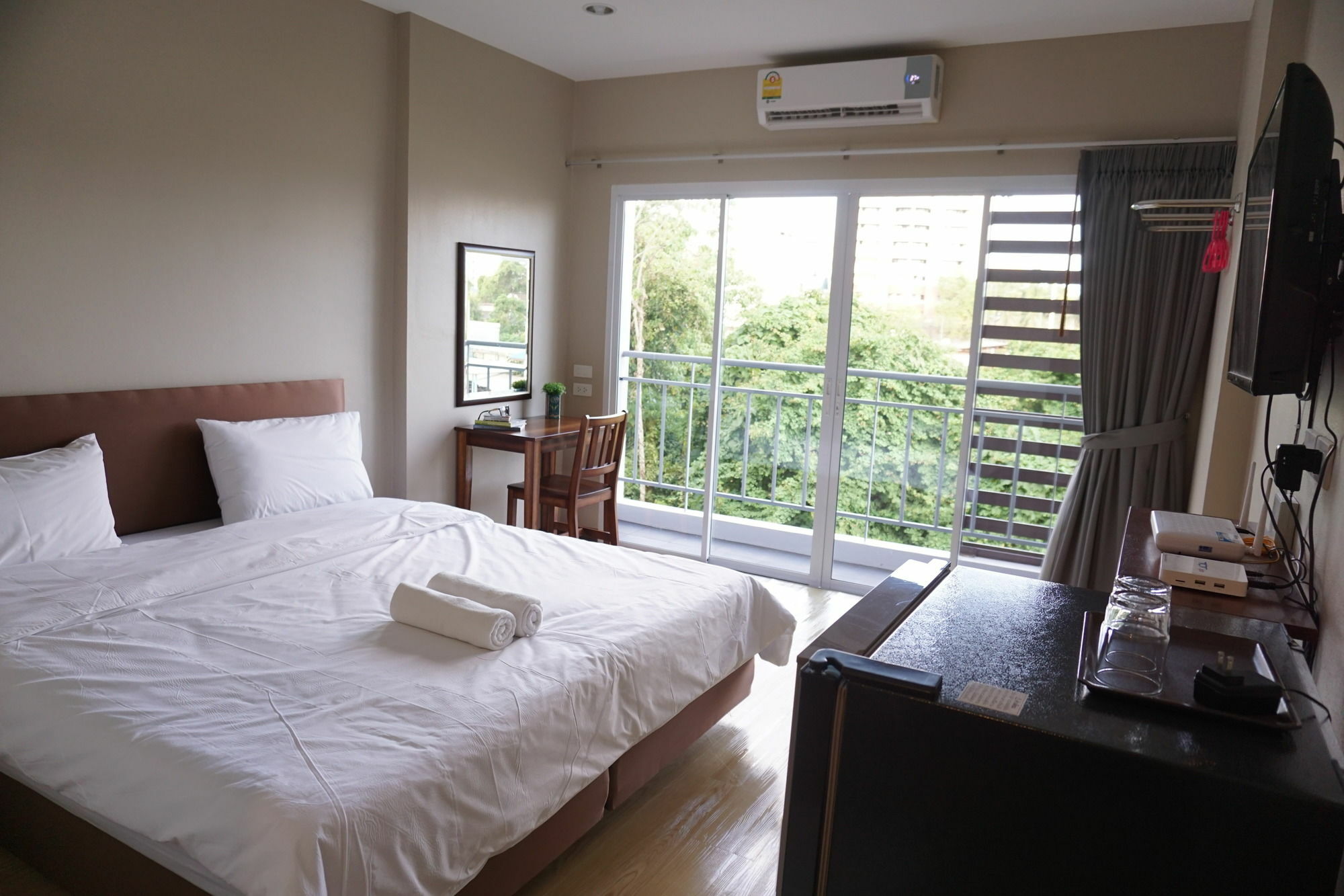 Chompu Nakarin Apartment Trang Ngoại thất bức ảnh