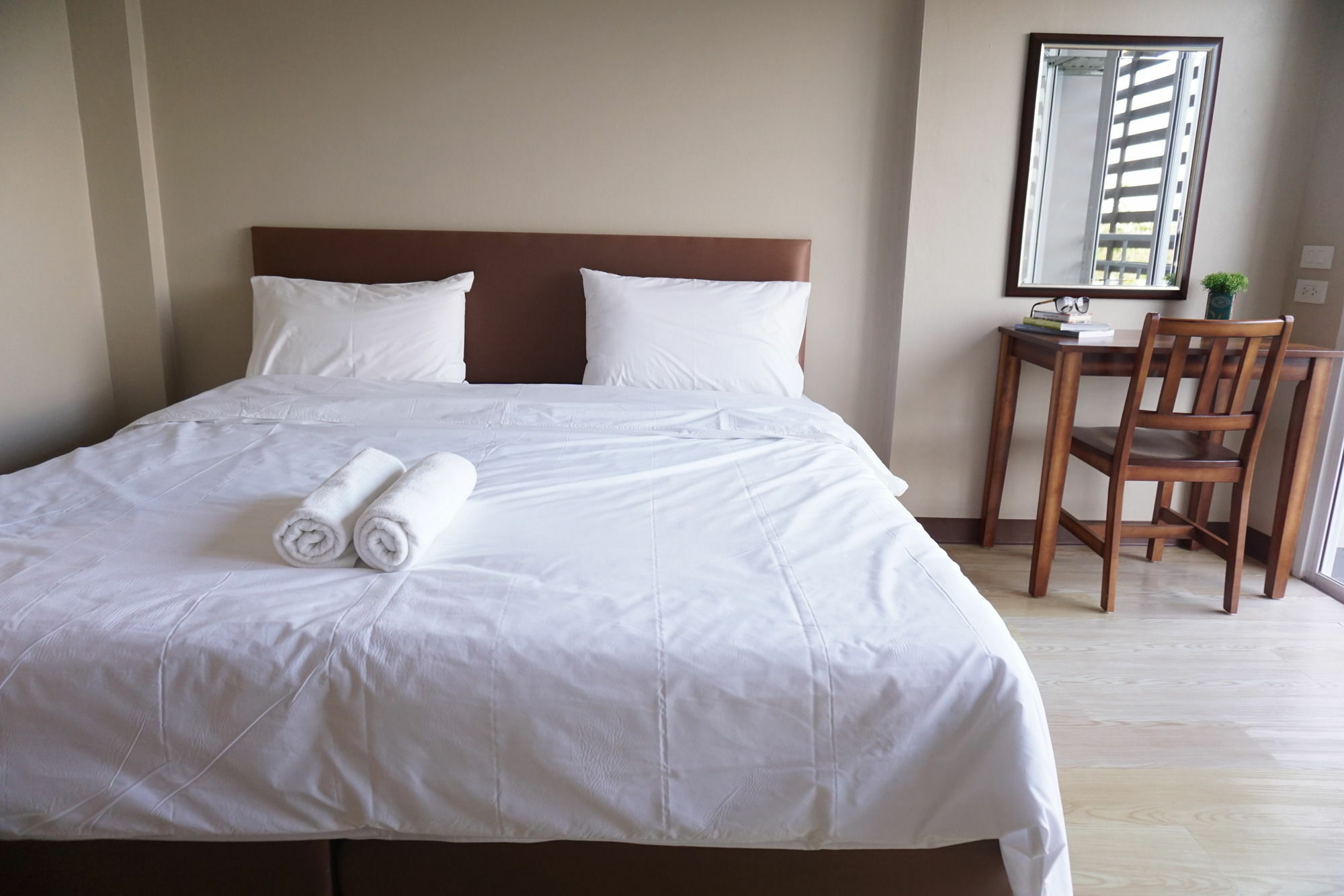 Chompu Nakarin Apartment Trang Ngoại thất bức ảnh
