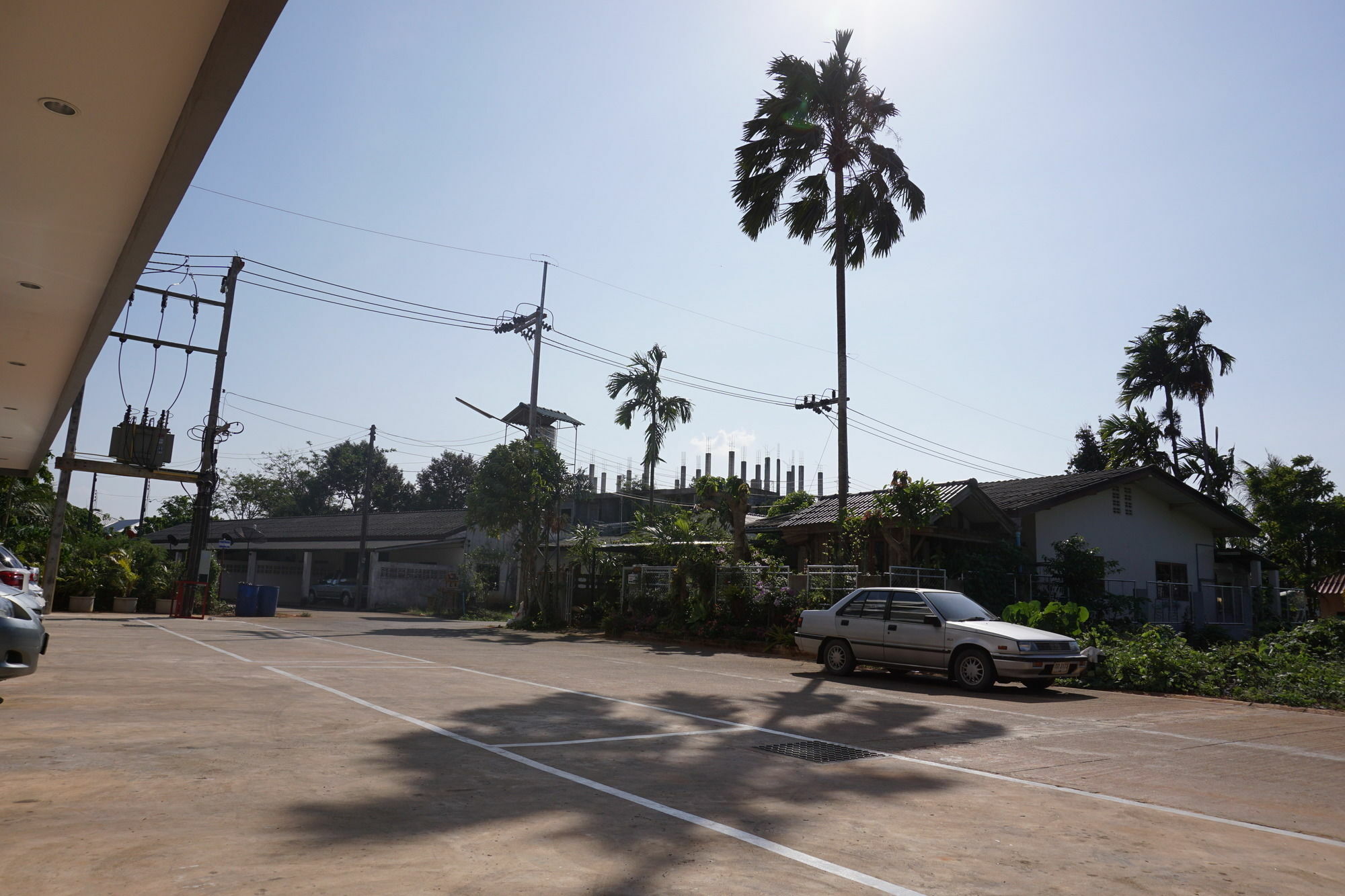 Chompu Nakarin Apartment Trang Ngoại thất bức ảnh