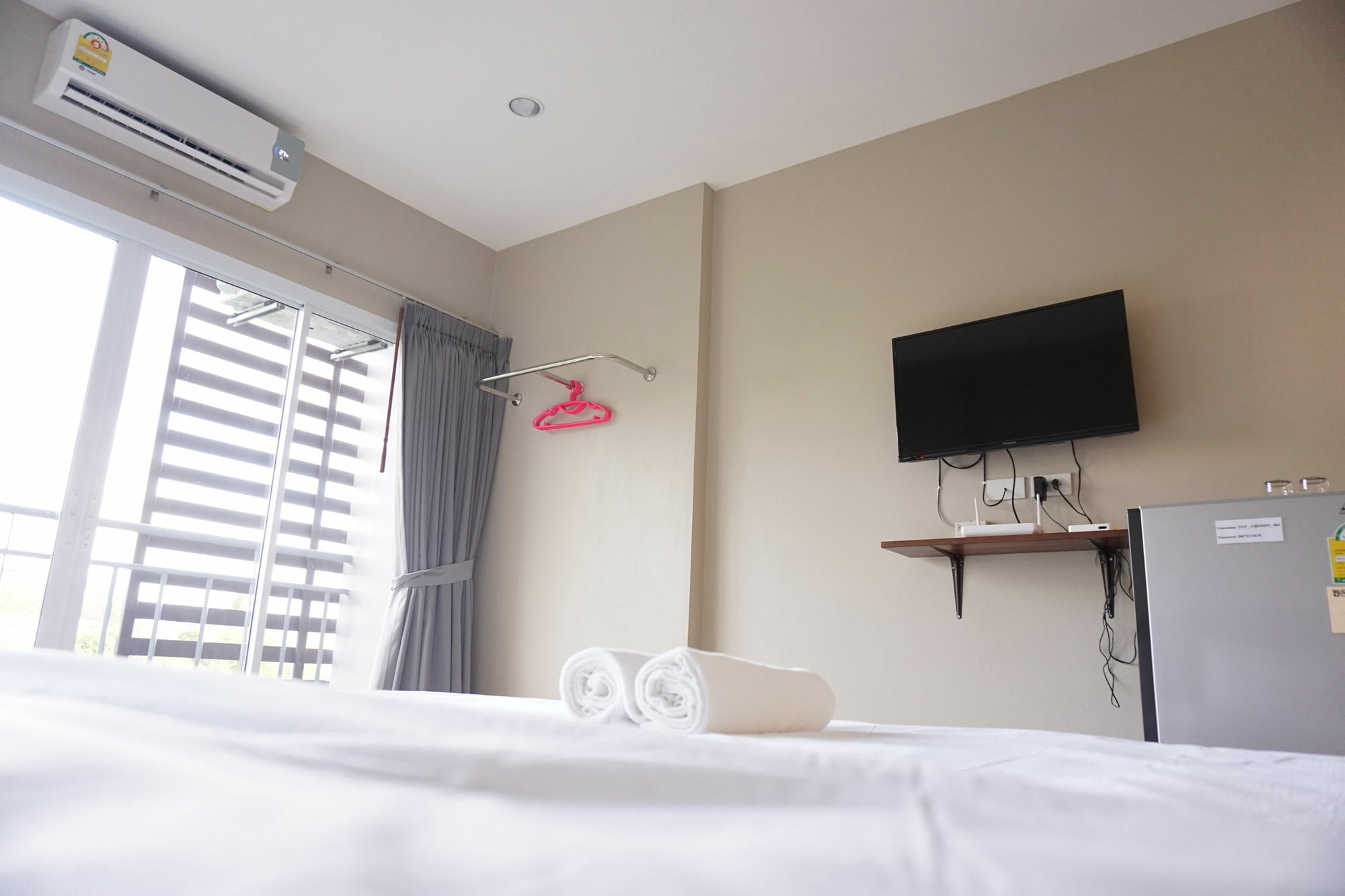 Chompu Nakarin Apartment Trang Ngoại thất bức ảnh