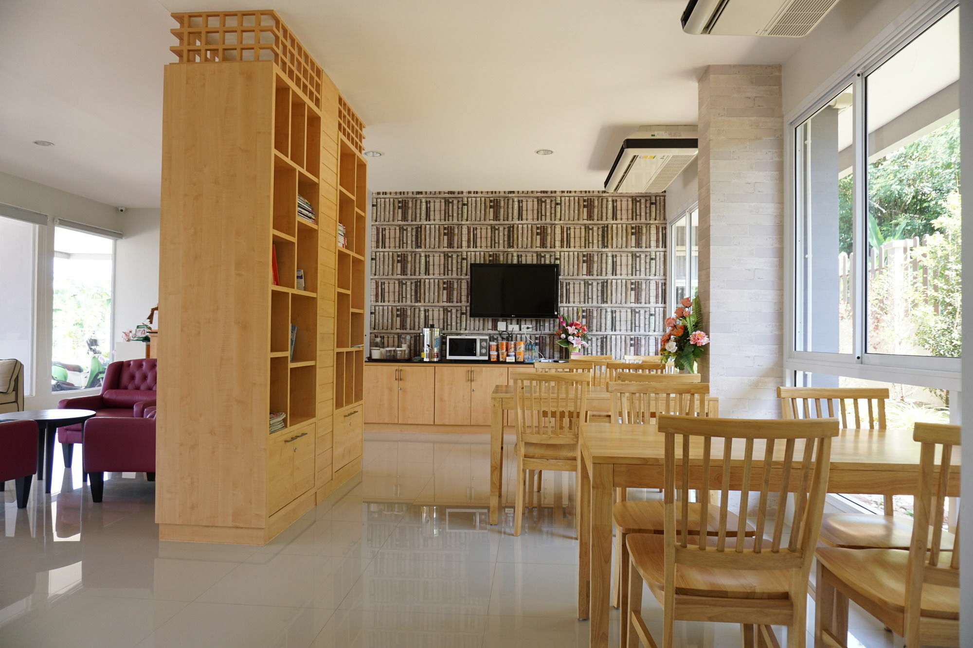 Chompu Nakarin Apartment Trang Ngoại thất bức ảnh